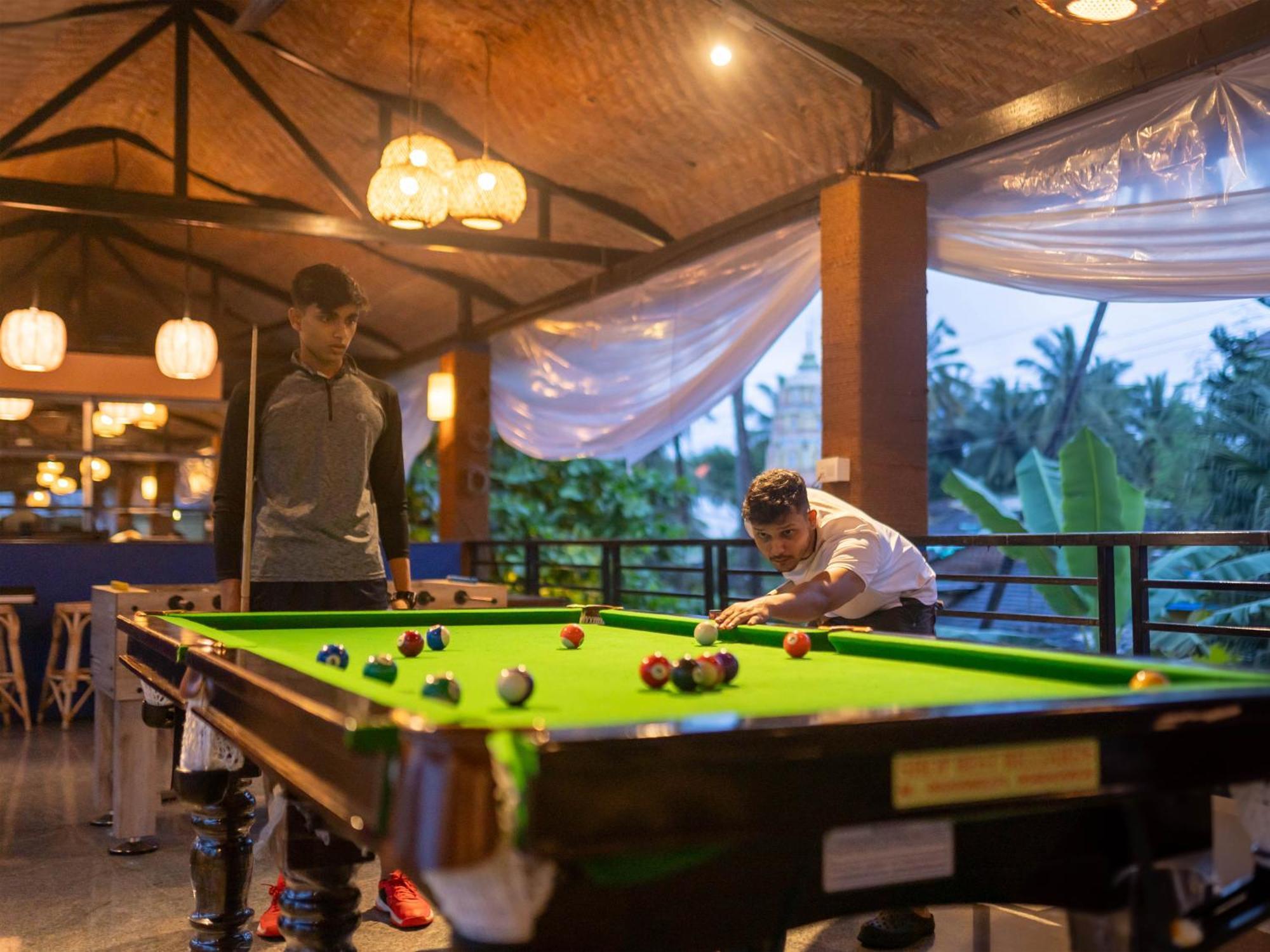 Madpackers Goa Anjuna - Bar Buitenkant foto
