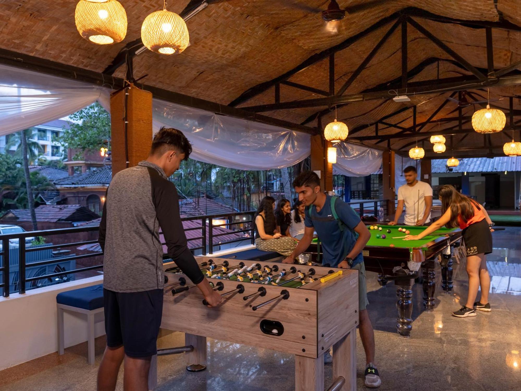 Madpackers Goa Anjuna - Bar Buitenkant foto