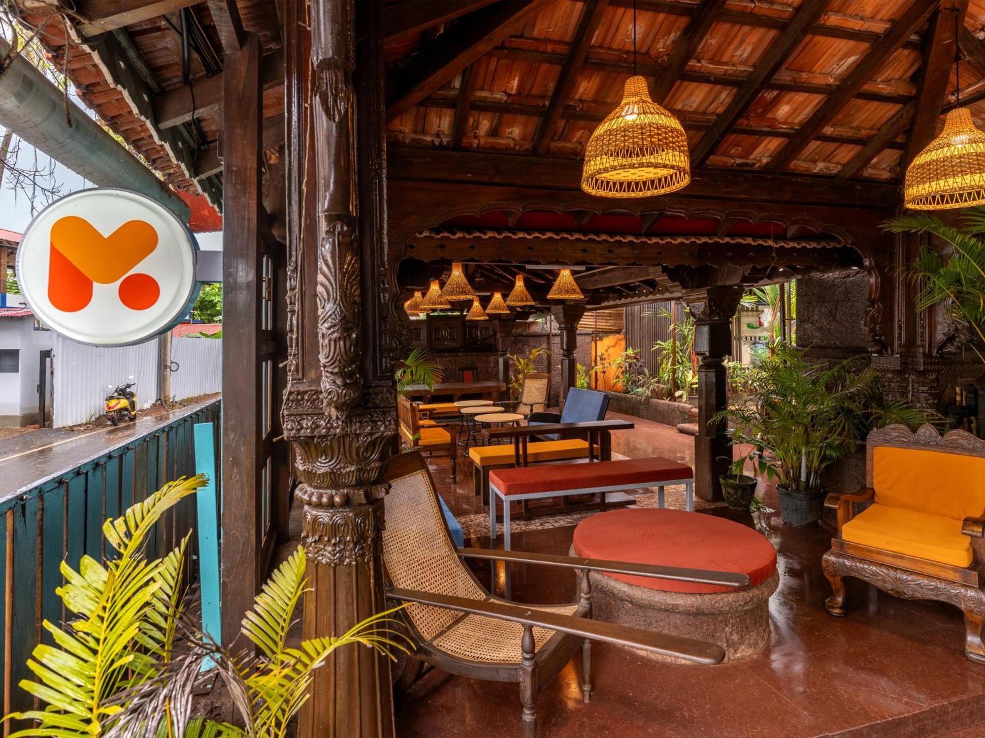 Madpackers Goa Anjuna - Bar Buitenkant foto