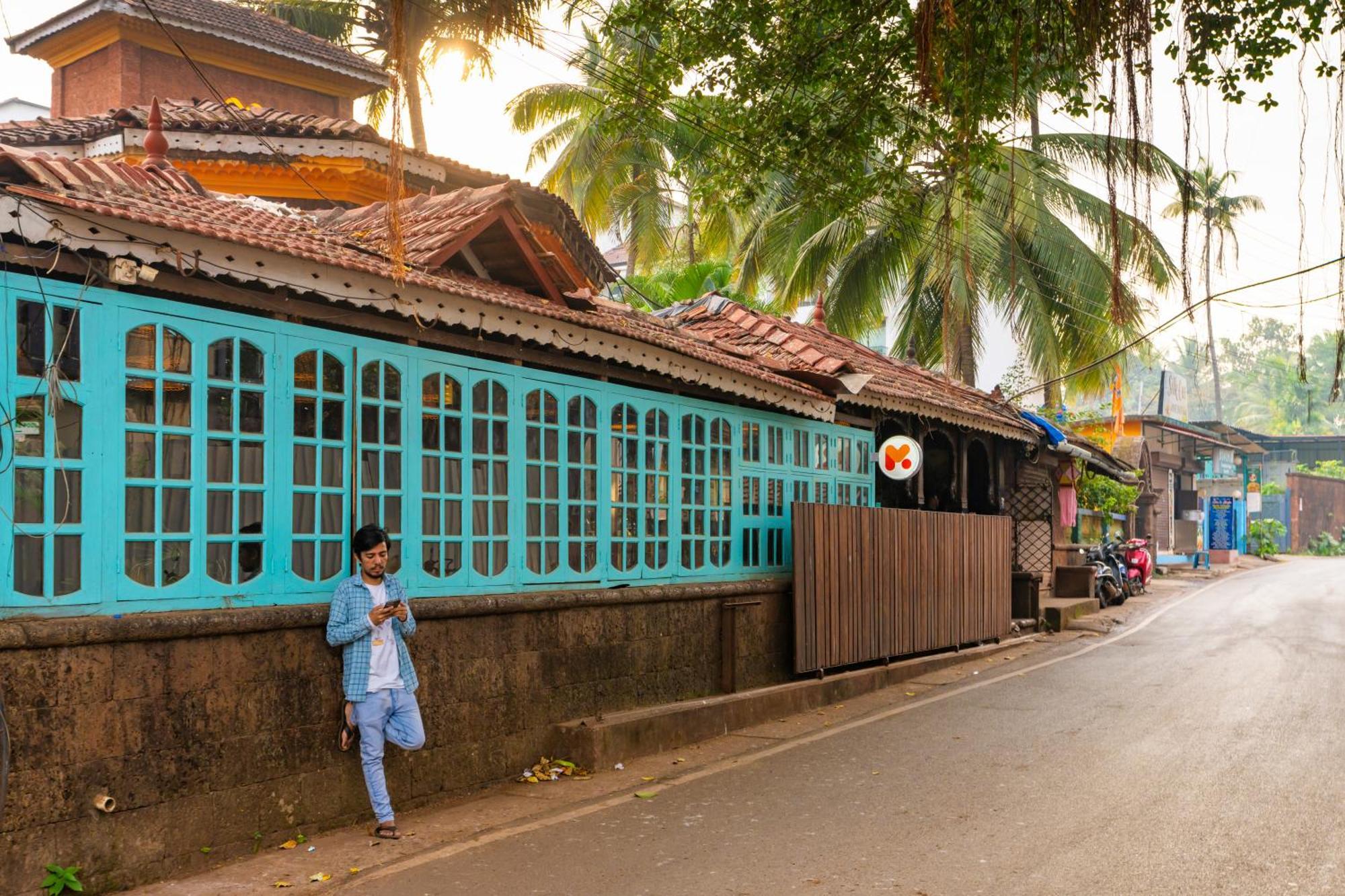 Madpackers Goa Anjuna - Bar Buitenkant foto